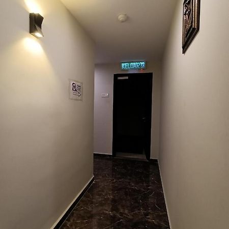 Mount Austin Happy Hotel ジョホールバル エクステリア 写真